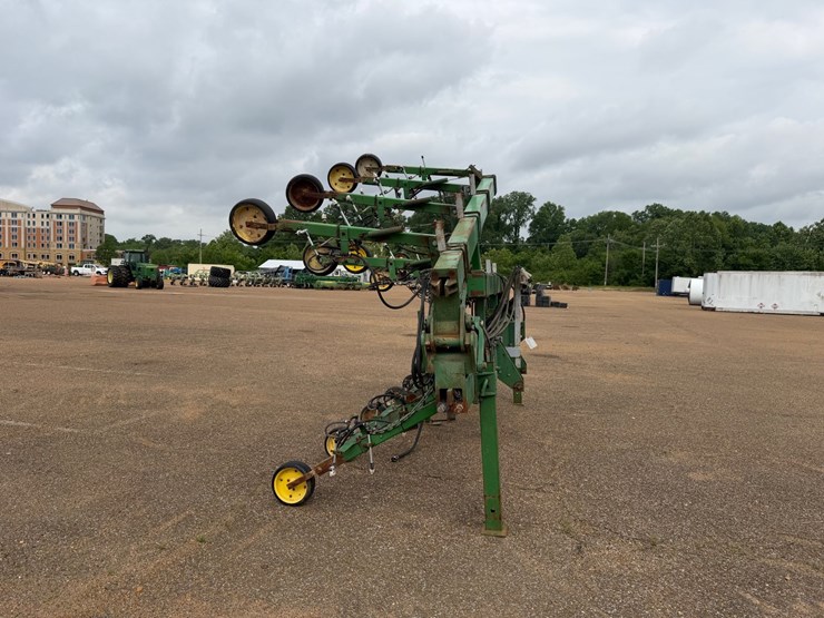 john-deere-85-image-2