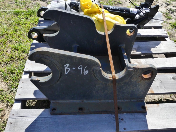 2021-bucket-adapter-image-2