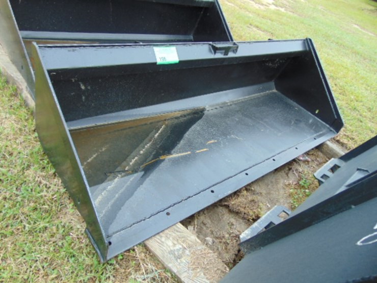 84"-low-profile-skid-steer-bucket--quick-attach-image-1
