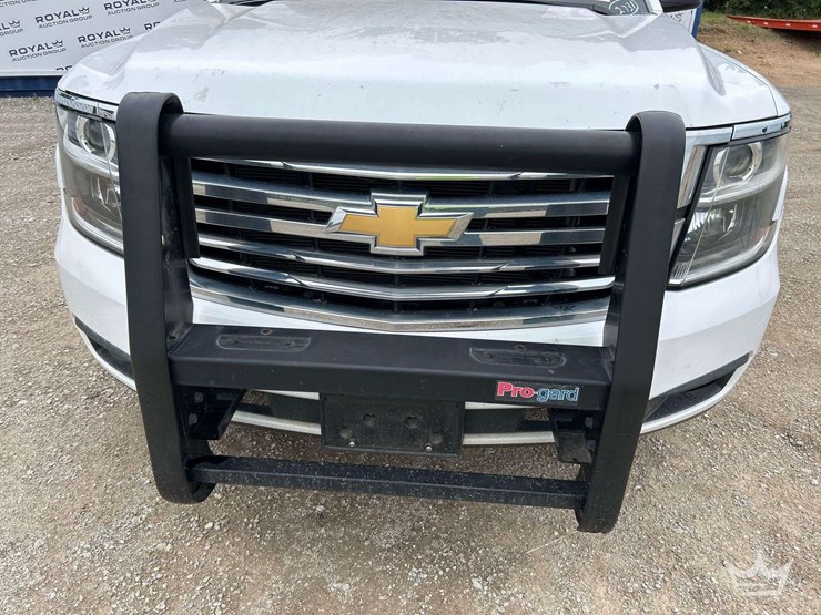 2020-chevrolet-tahoe-image-23