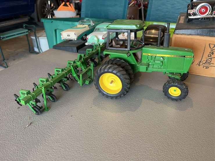 john-deere-4850-image-1