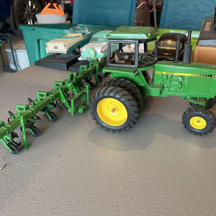 JOHN DEERE 4850