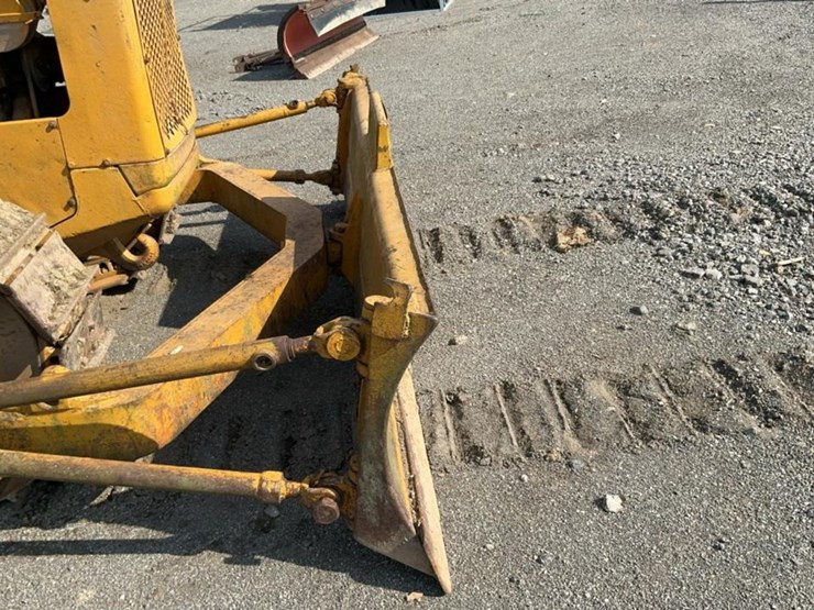caterpillar-d4-image-37