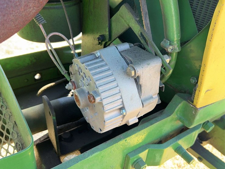 john-deere-620-image-26