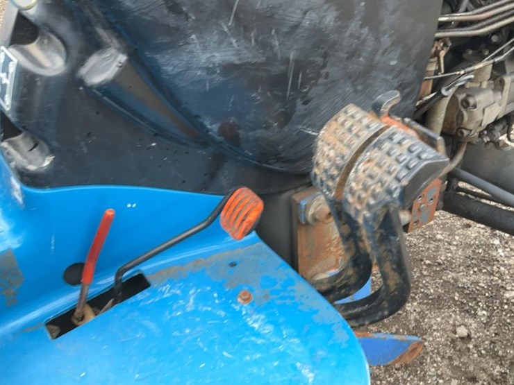 #2400-•-new-holland-tc25s-diesel-tractor-image-28