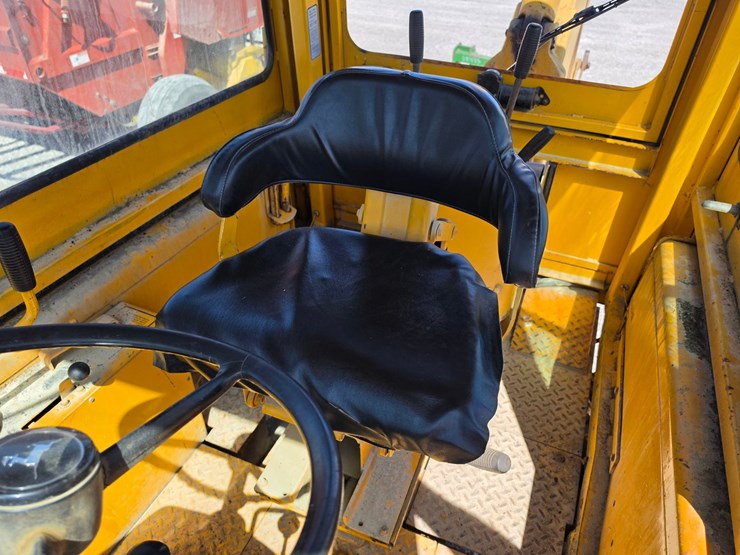 1995-deere-410d-image-10