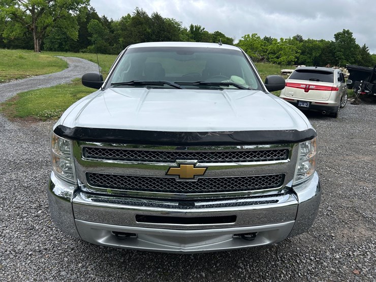 2013-chevrolet-silverado-1500-image-8