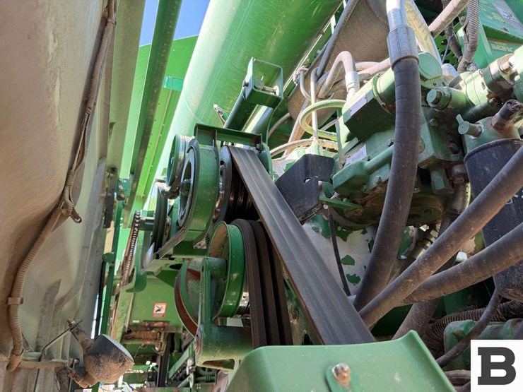 2009-john-deere-9770-sts-image-63