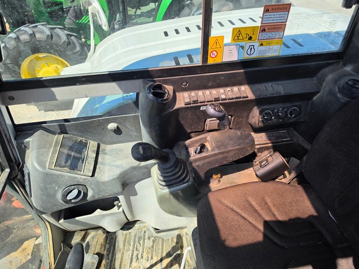 2021-takeuchi-tb290-image-11