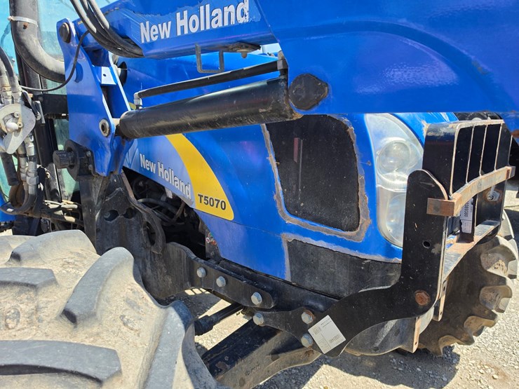 2008-new-holland-t5070-image-22