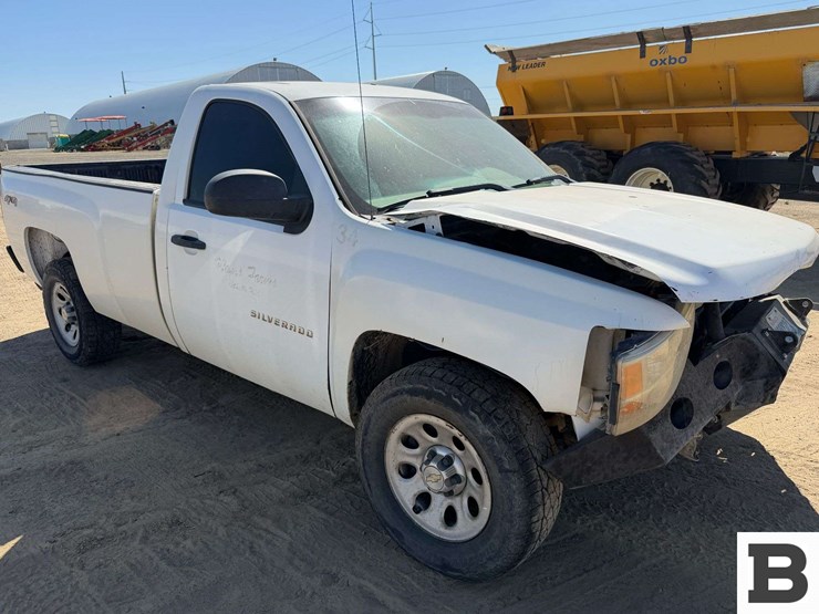 2011-chevrolet-silverado-1500-image-5