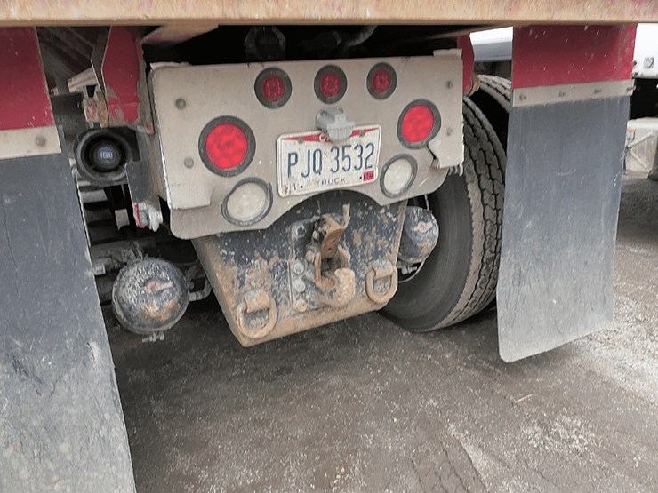 2017-mack-granite-gu713-image-19