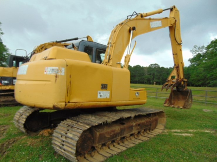 2005-deere-120c-image-9