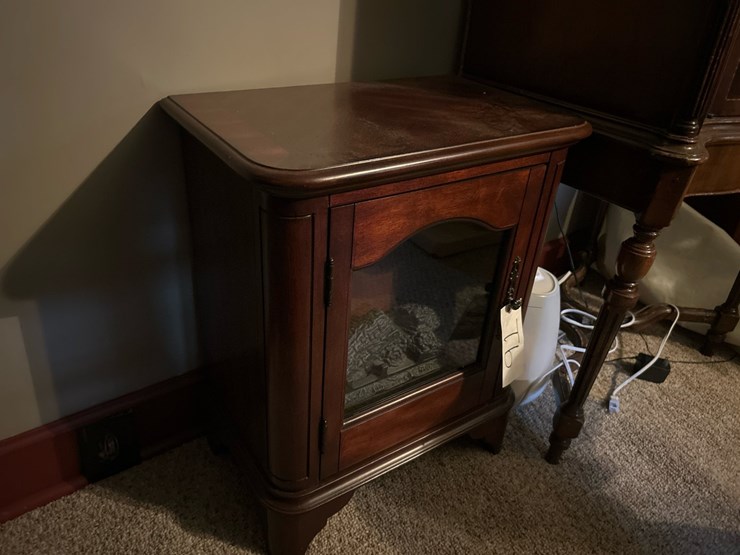 #91-•-electric-fireplace-image-2