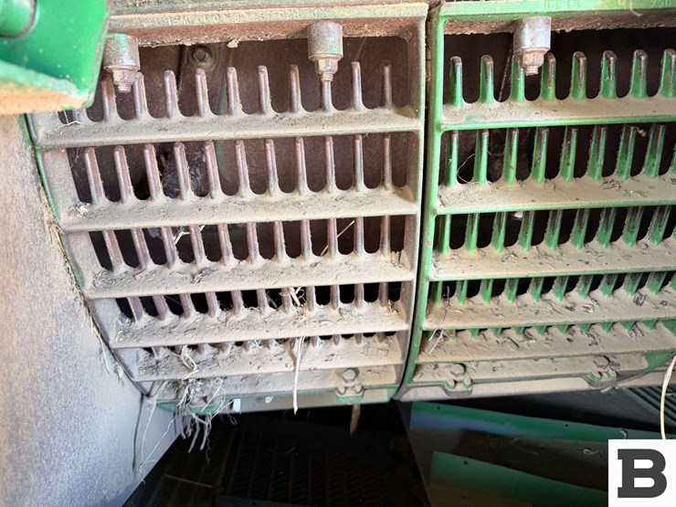 2009-john-deere-9770-sts-image-39