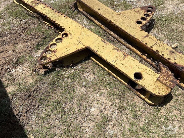 t/a-aggregate-spreader-box-wheel-loader-attachment-image-20