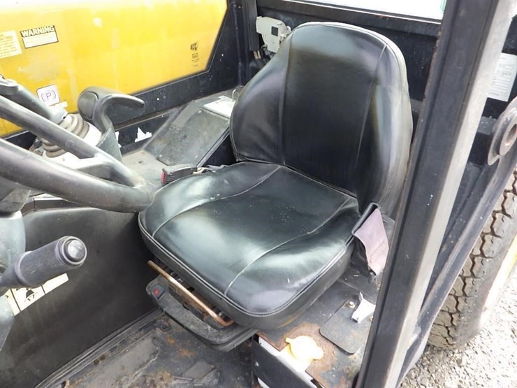 2015-jcb-525-60-image-24