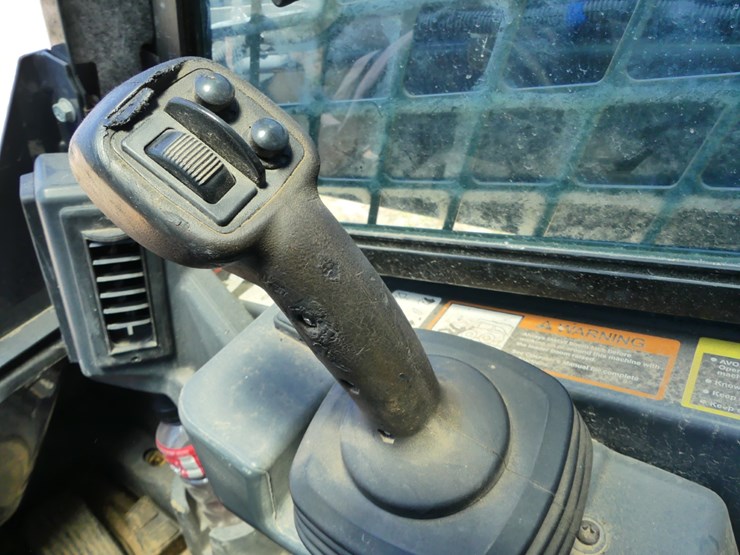 2019-deere-331g-image-13