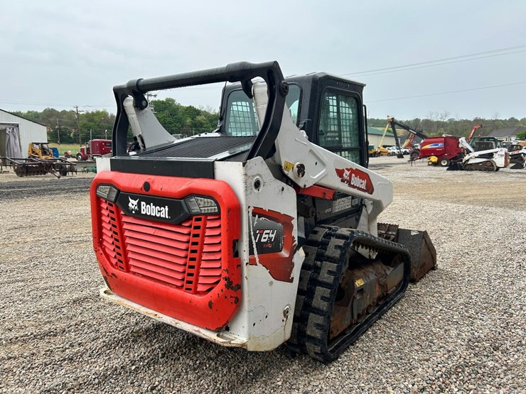 2020-bobcat-t64-image-4