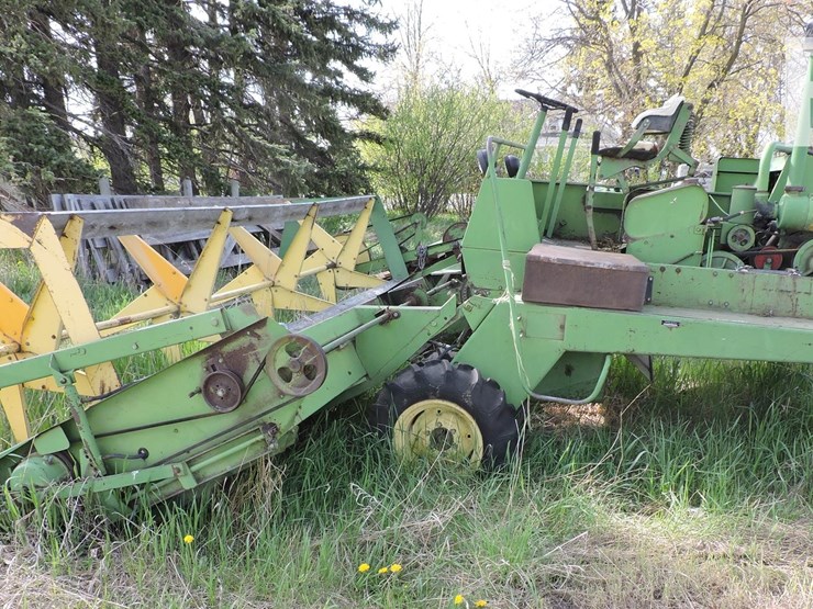 john-deere-800-image-1