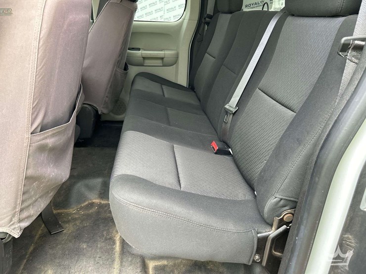 2013-gmc-2500hd-image-21