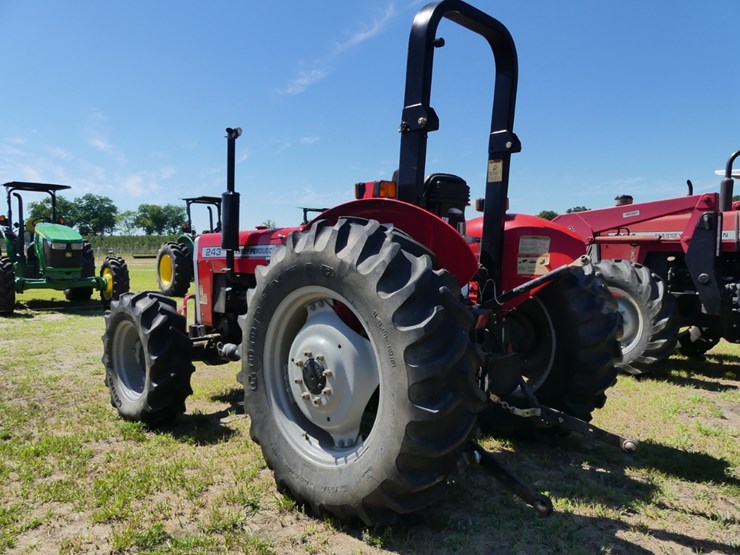 2000-massey-ferguson-243-image-4