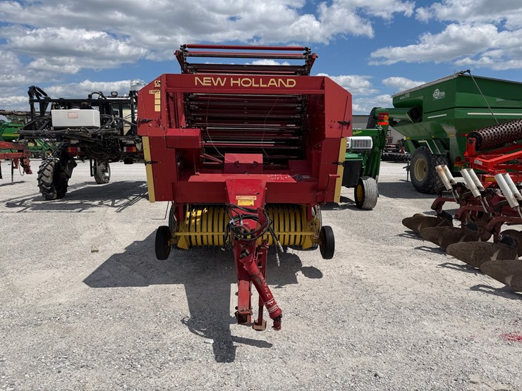 new-holland-849-image-2