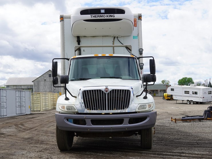 #1953-•-2013-international-reefer-truck-image-8
