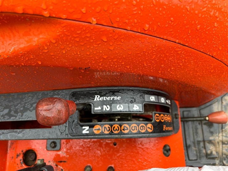 kubota-la724-image-28