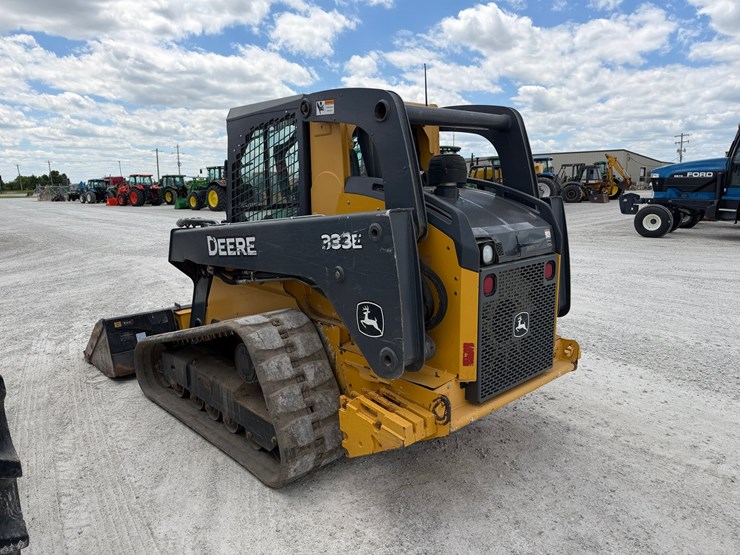 deere-333e-image-19