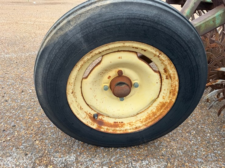 john-deere-400-image-10