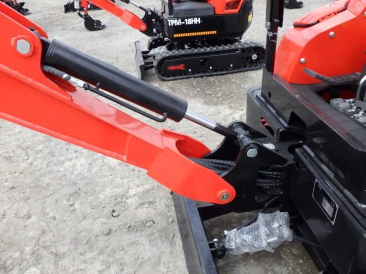 2026-tpm-tpm-18hh-hydraulic-excavator-image-8