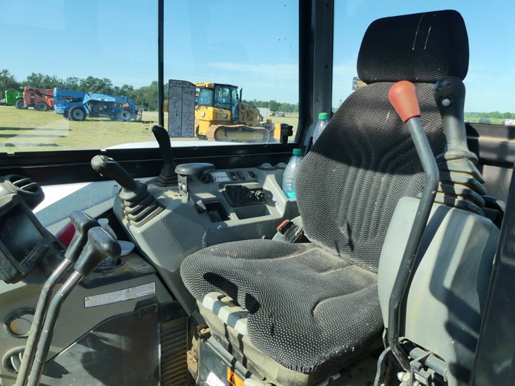 2022-bobcat-e88-image-12