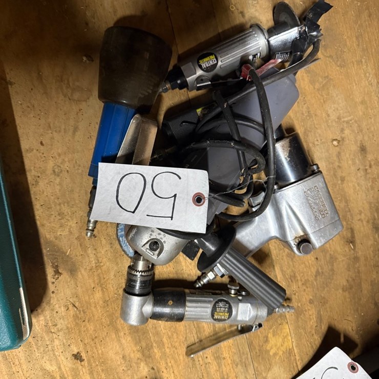 #50 • LOT OF AIR TOOLS
