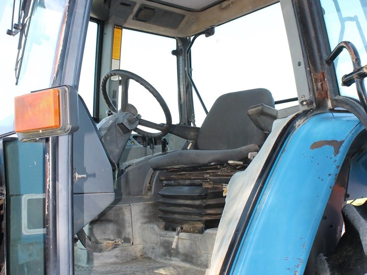 ford-8240a-image-15