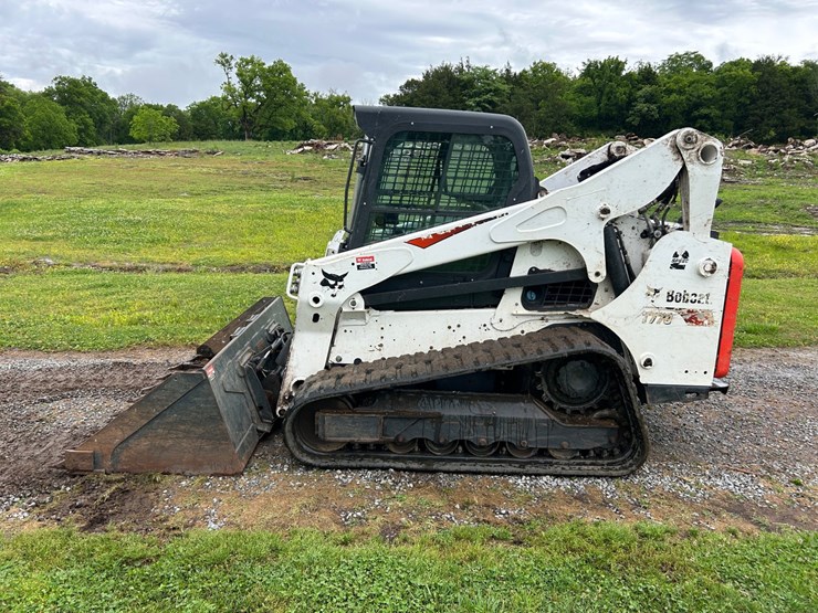 2022-bobcat-t770-image-4