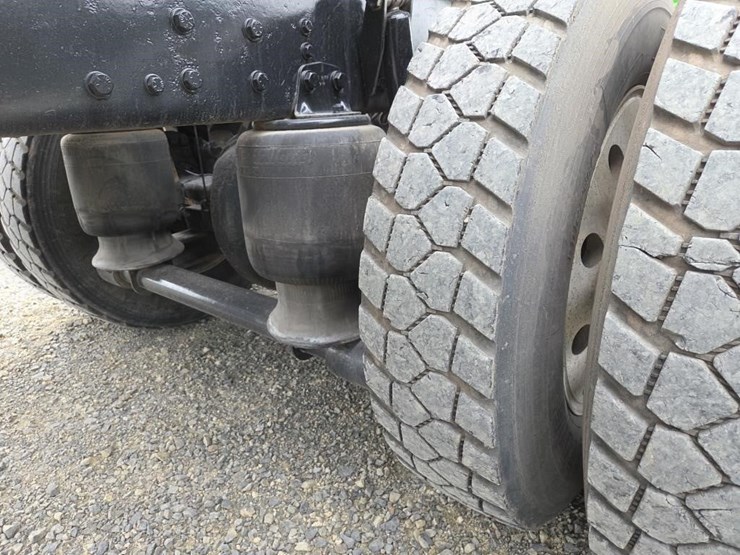 2015-kenworth-t800-image-72