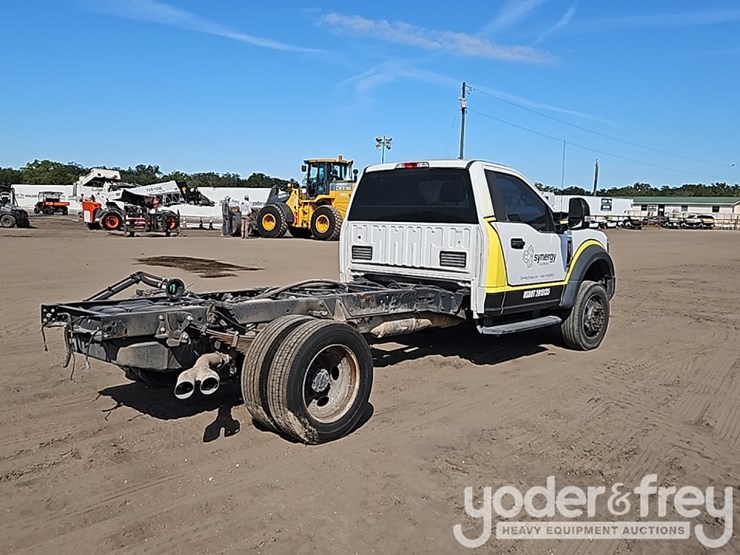 2019-ford-f550-xl-image-5