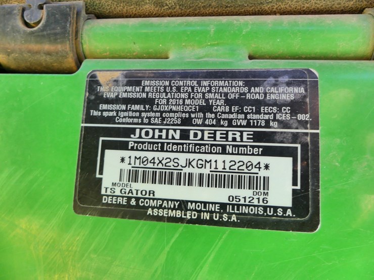 2016-john-deere-gator-image-12