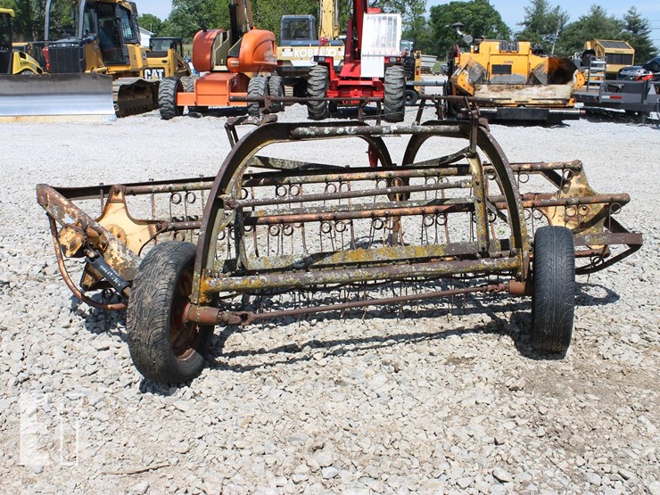 new-holland-9484-image-4