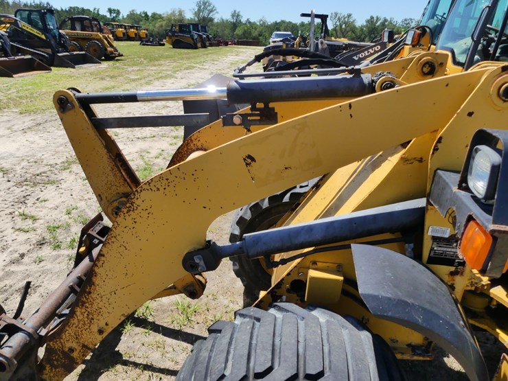 2015-caterpillar-903c-image-5
