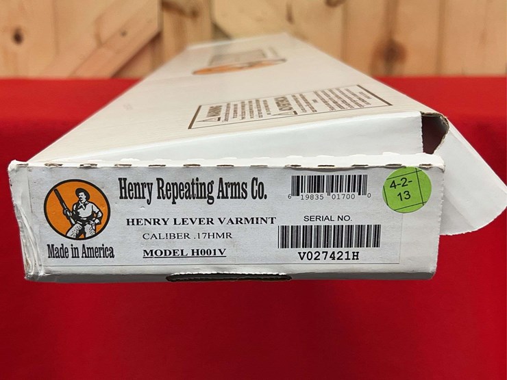 henry-repeating-arms-h001v-lever-action-rifle-.17-hmr-image-14