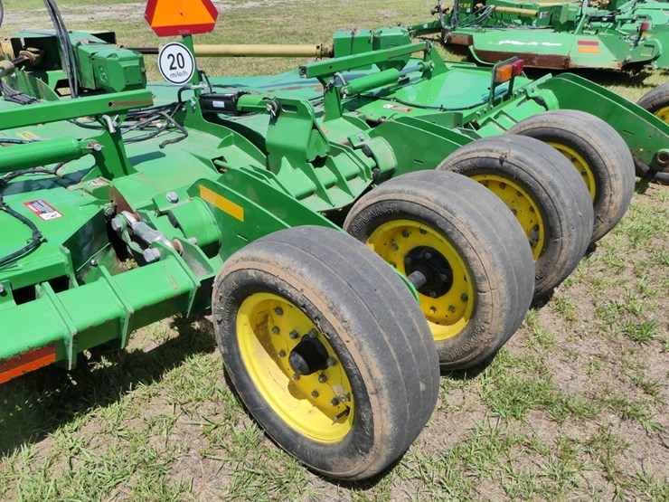 2023-john-deere-fc15r-image-6