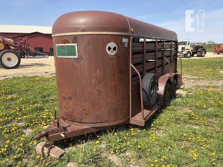 livestock-trailer-542-image-1