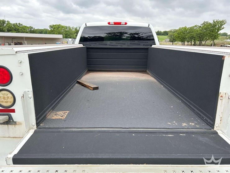 2013-gmc-2500hd-image-26