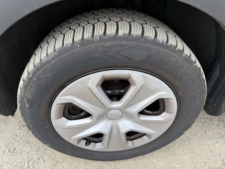 2017-ford-explorer-image-15