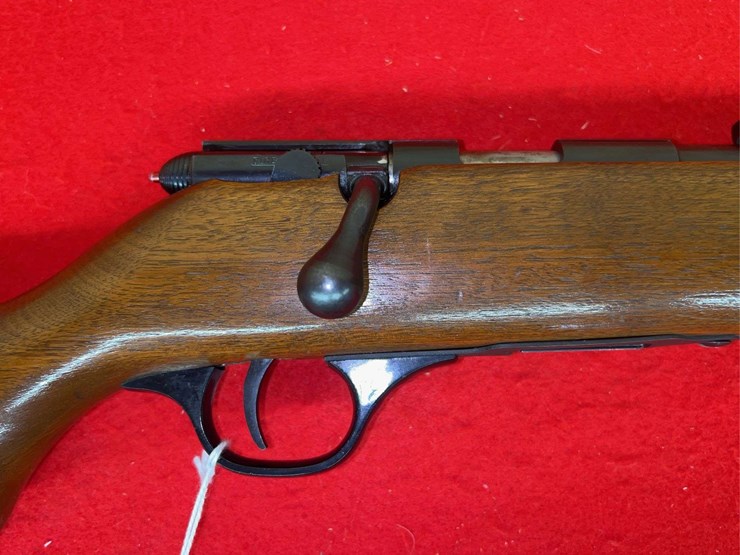 harrington-&-richardson-model-865-plainsman-bolt-action-rifle-.22-caliber-image-9