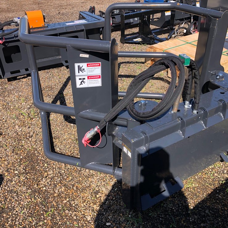 #49 • SKID STEER HYDRAULIC BALE GRAPPLE SQUEEZE