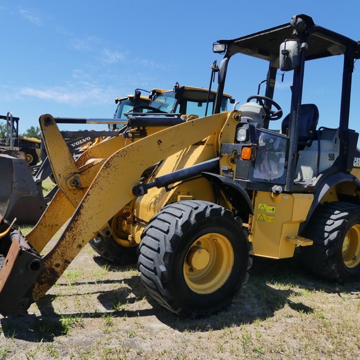 2015 CATERPILLAR 903C