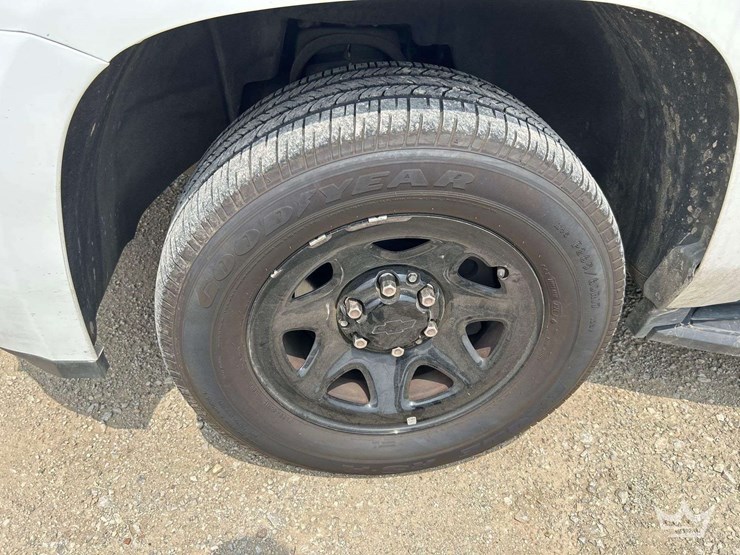 2020-chevrolet-tahoe-image-26